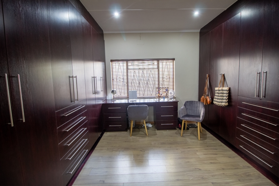 3 Bedroom Property for Sale in Flora Park Northern Cape